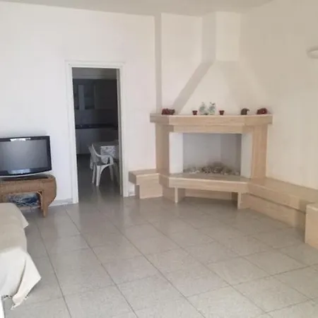 Casa Di Clo بيت للعطل غالّيبولي